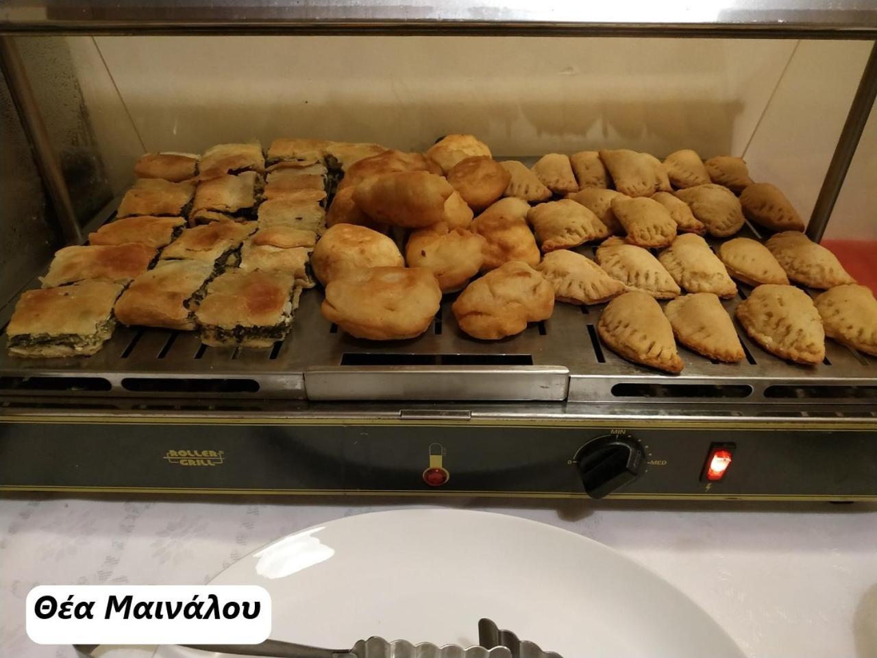 Thea Mainalou Otel Vytina Dış mekan fotoğraf