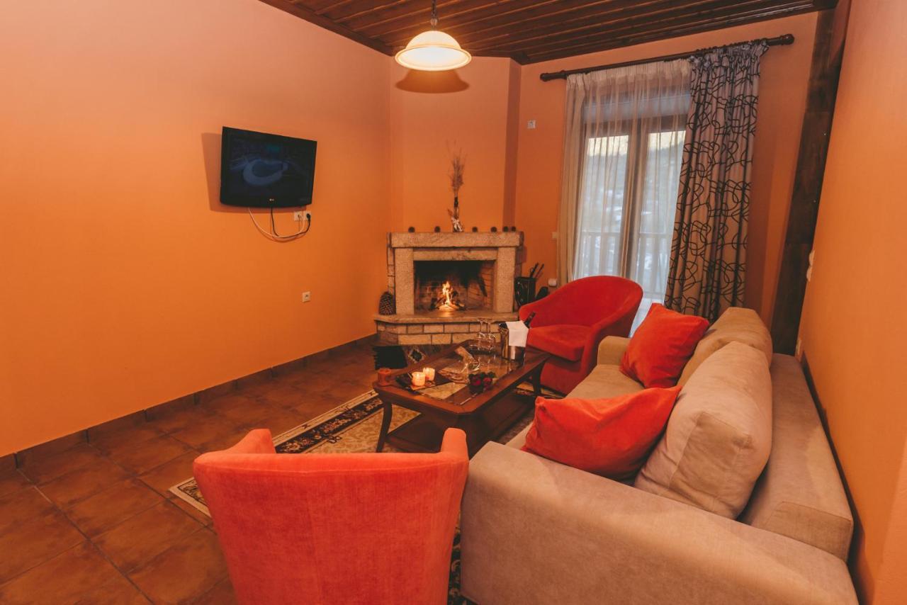 Thea Mainalou Otel Vytina Dış mekan fotoğraf