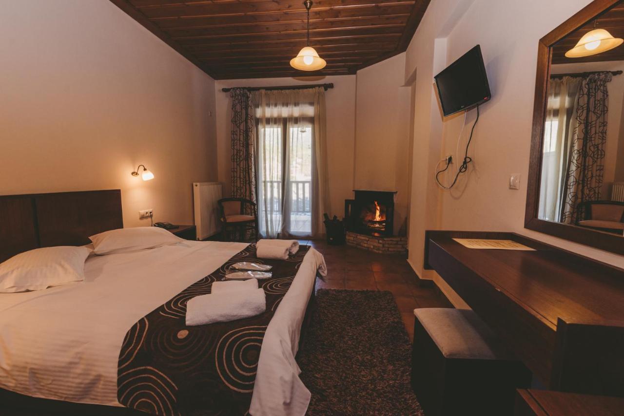 Thea Mainalou Otel Vytina Dış mekan fotoğraf